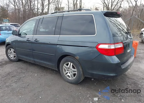 2005 Honda Odyssey Ex-L from USA, damaged, VIN 5FNRL38645B008281